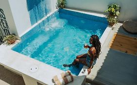 Perro Surfero Hotel Boutique - Todos Santos, BCS